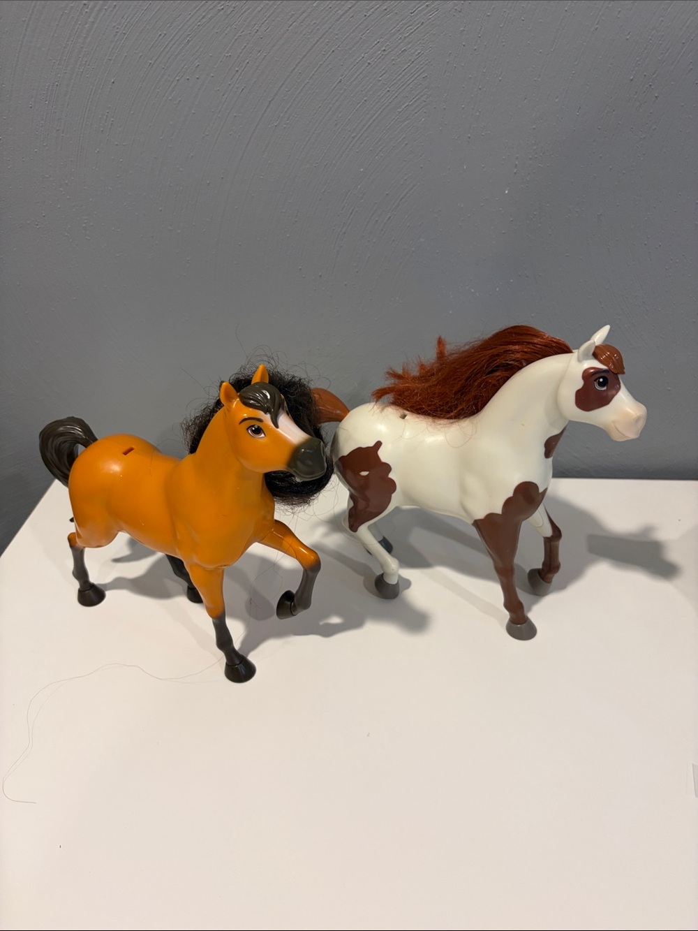 Mattel Dreamworks Spirit set of 2 horses